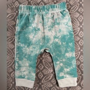 Cat & Jack baby jogger. Size 3-6 months